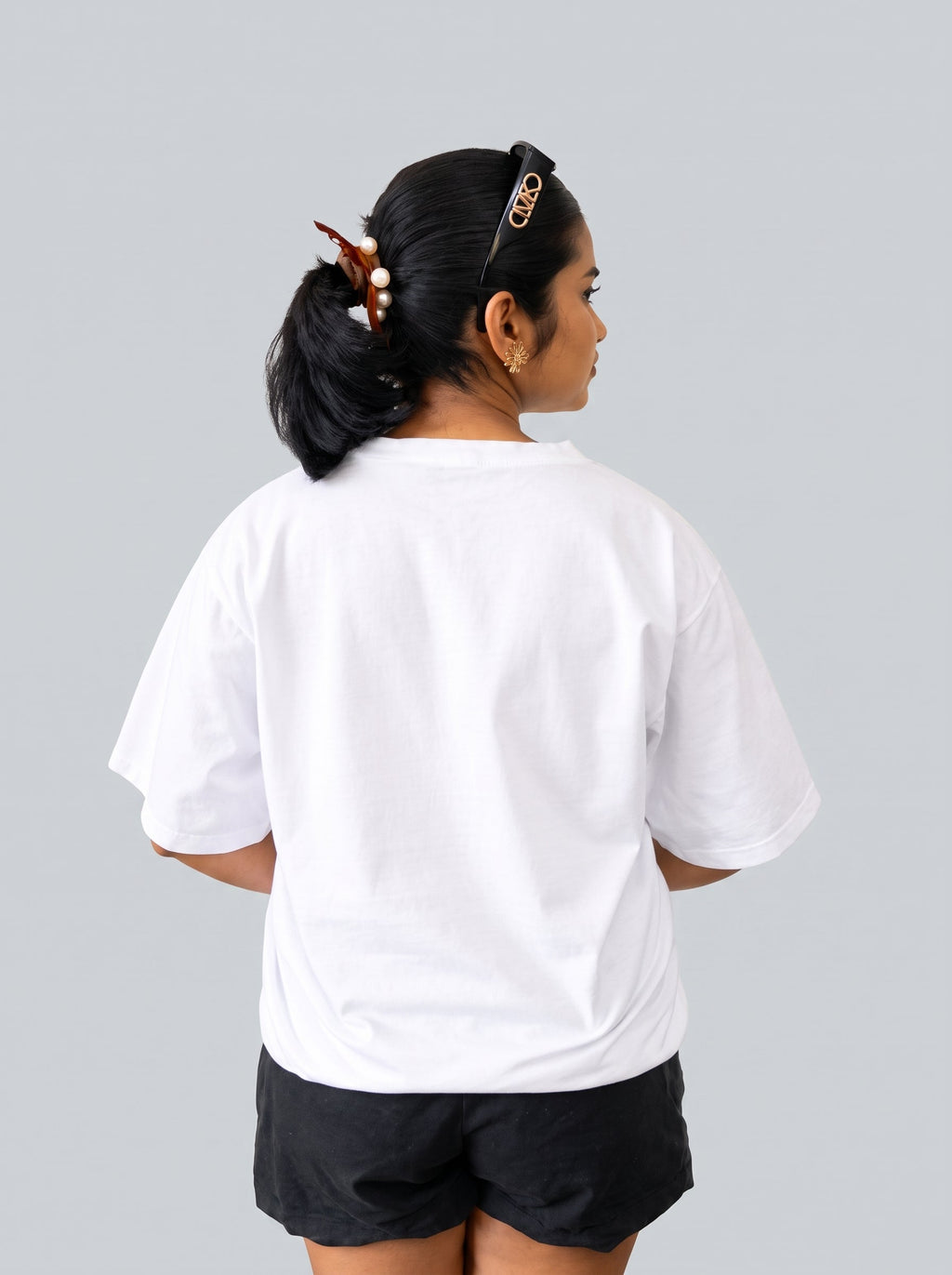 Pooh Sweet'n Huggable Oversized Tee, back view